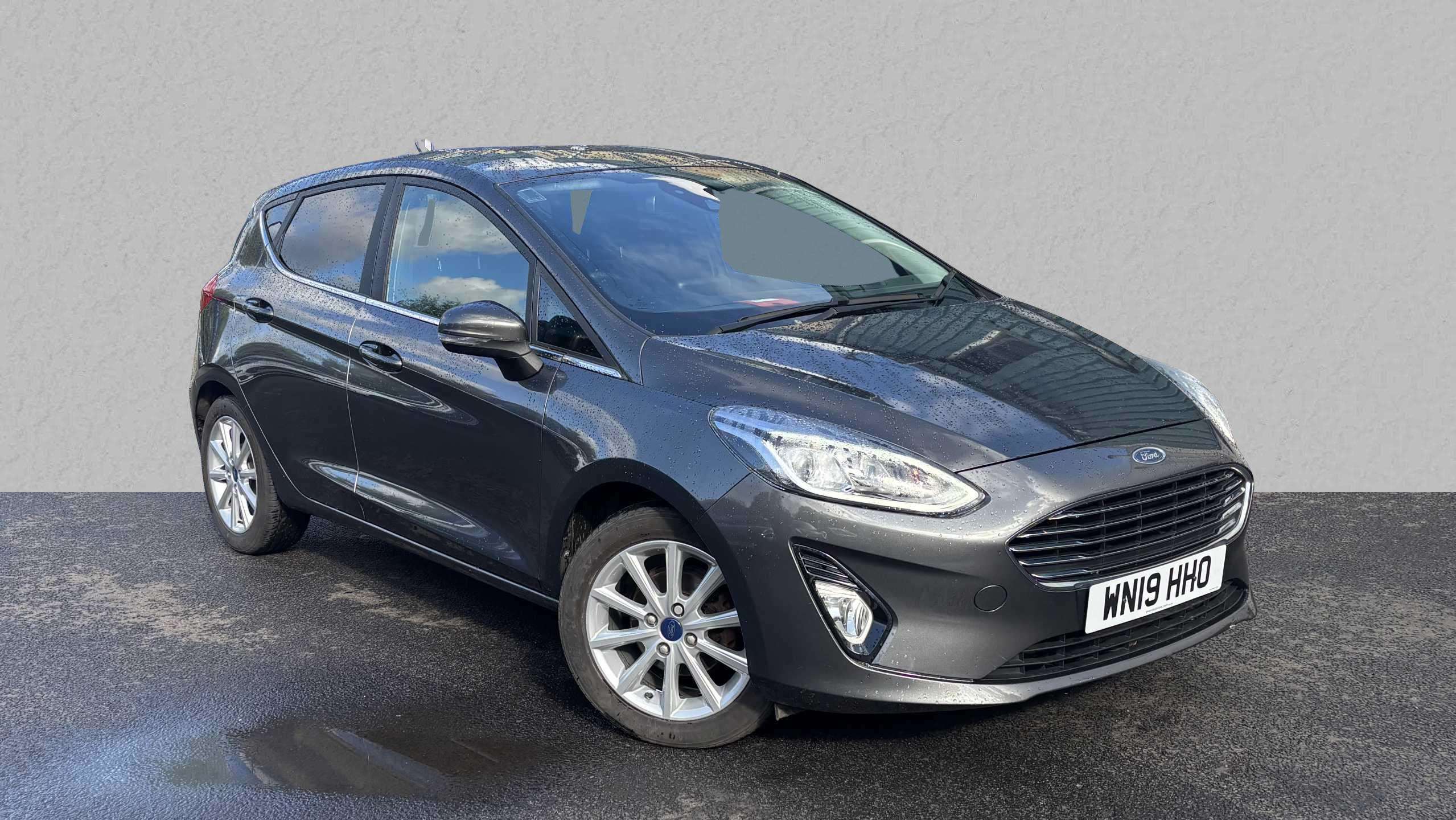 Main listing image - Ford Fiesta