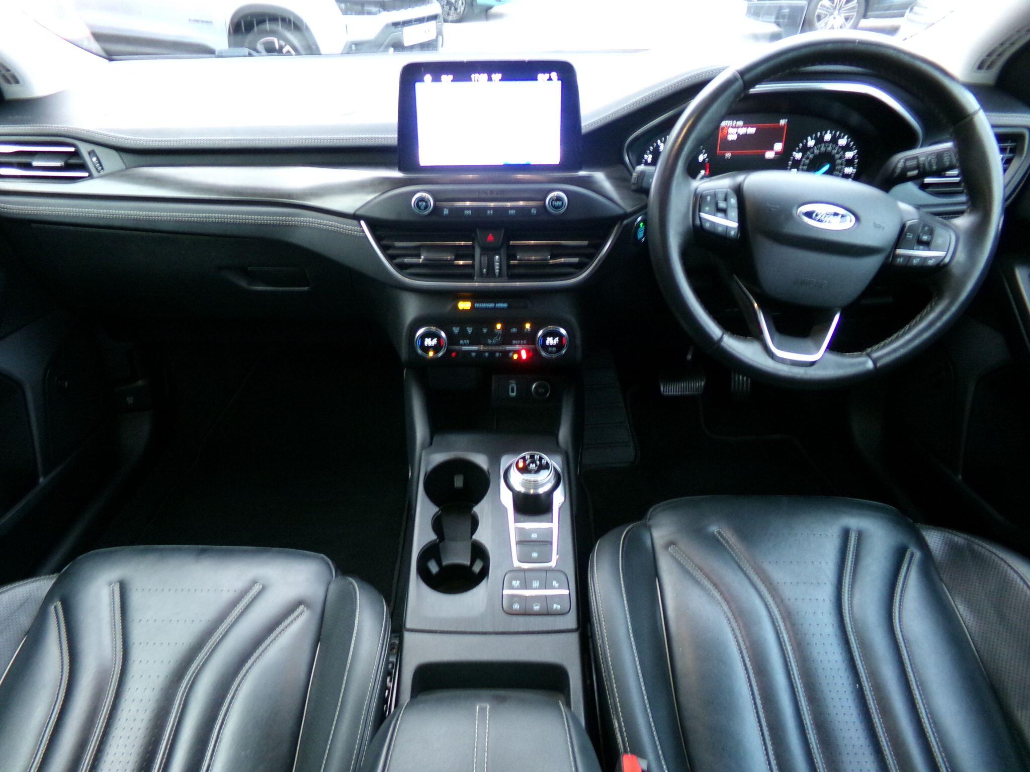 Main listing image - Ford Focus Vignale