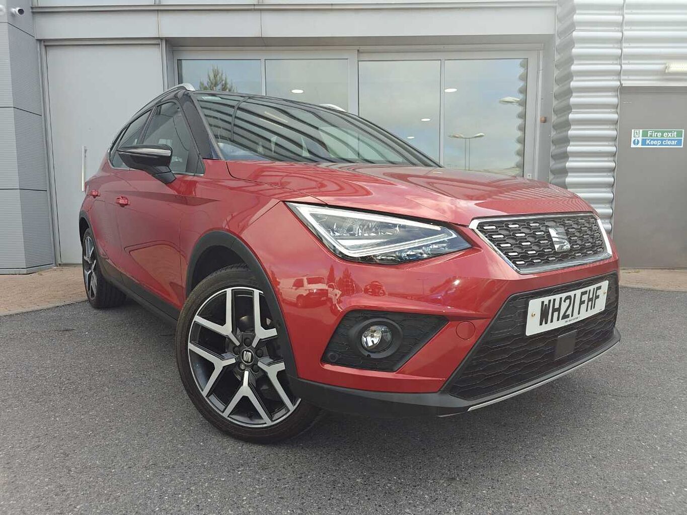 Main listing image - SEAT Arona