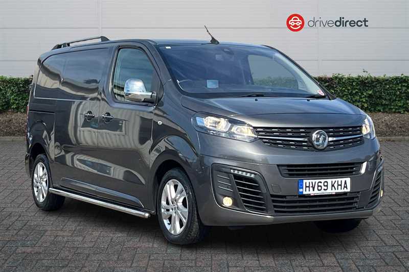Main listing image - Vauxhall Vivaro