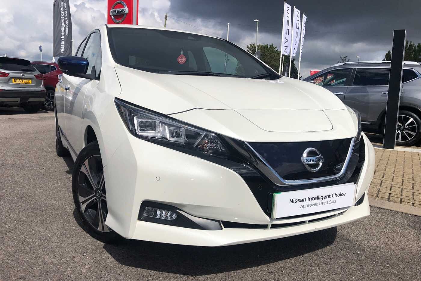 Main listing image - Nissan Leaf