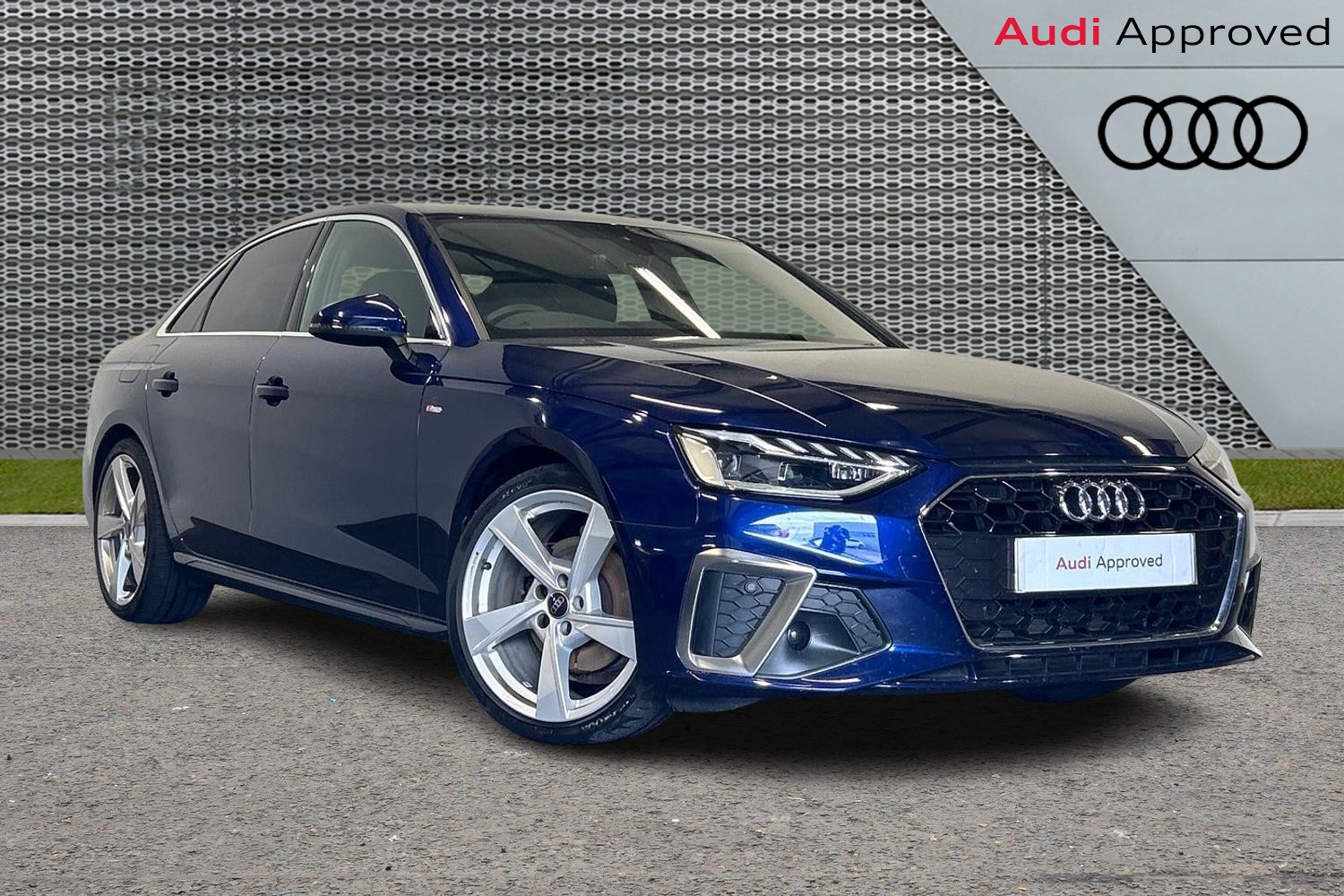 Main listing image - Audi A4