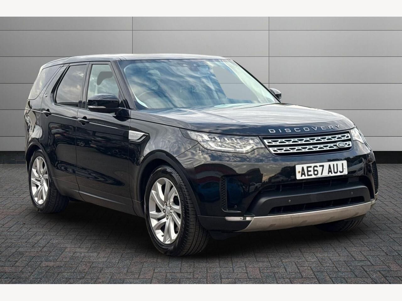 Main listing image - Land Rover Discovery