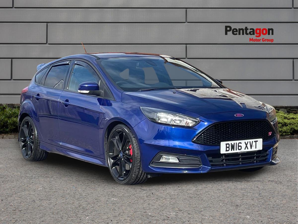 Main listing image - Ford Focus ST