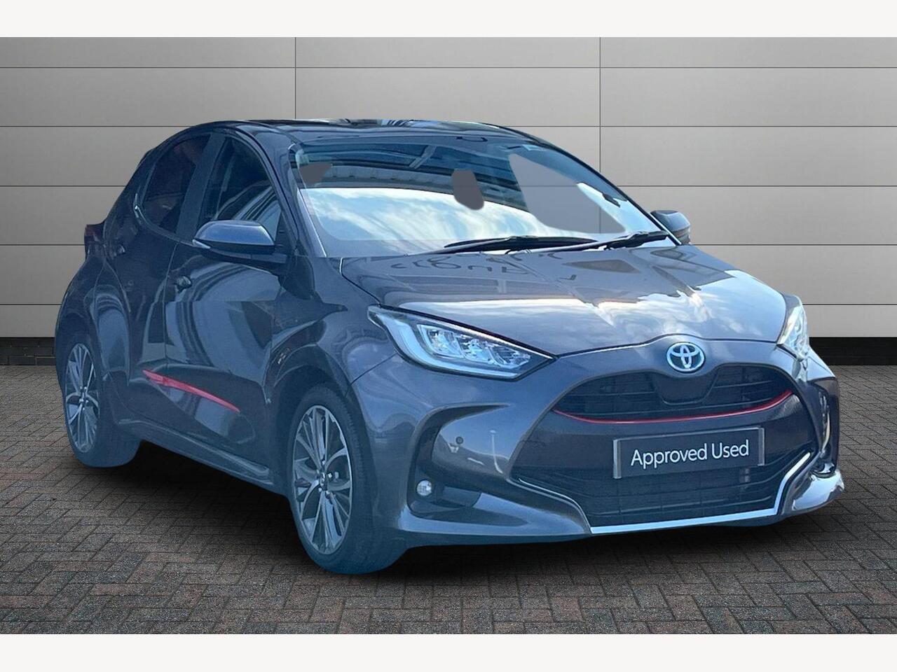 Main listing image - Toyota Yaris