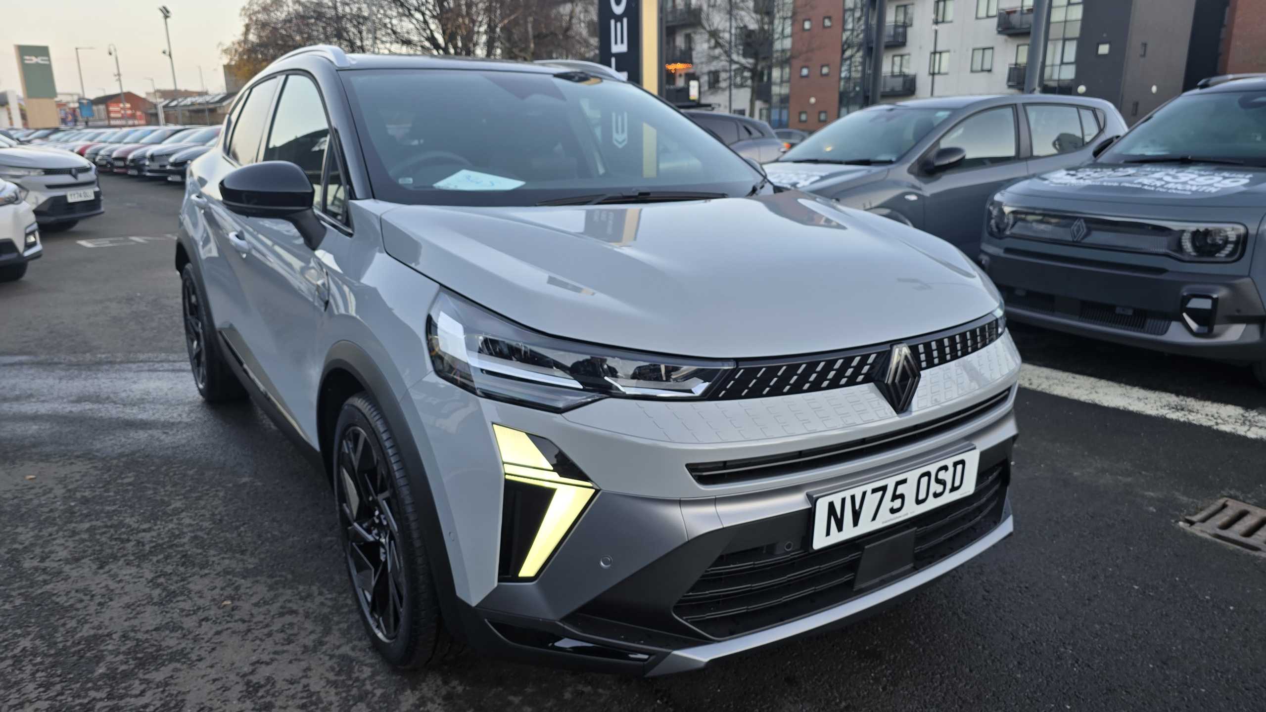 Main listing image - Renault 5