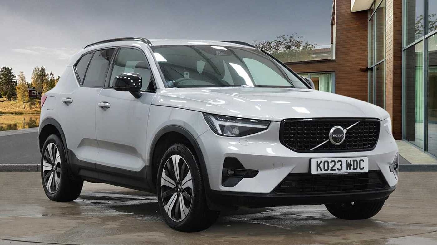 Main listing image - Volvo XC40 Recharge