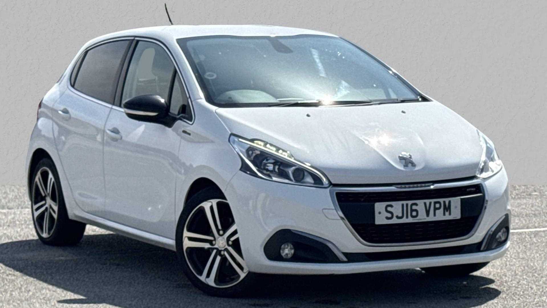 Main listing image - Peugeot 208
