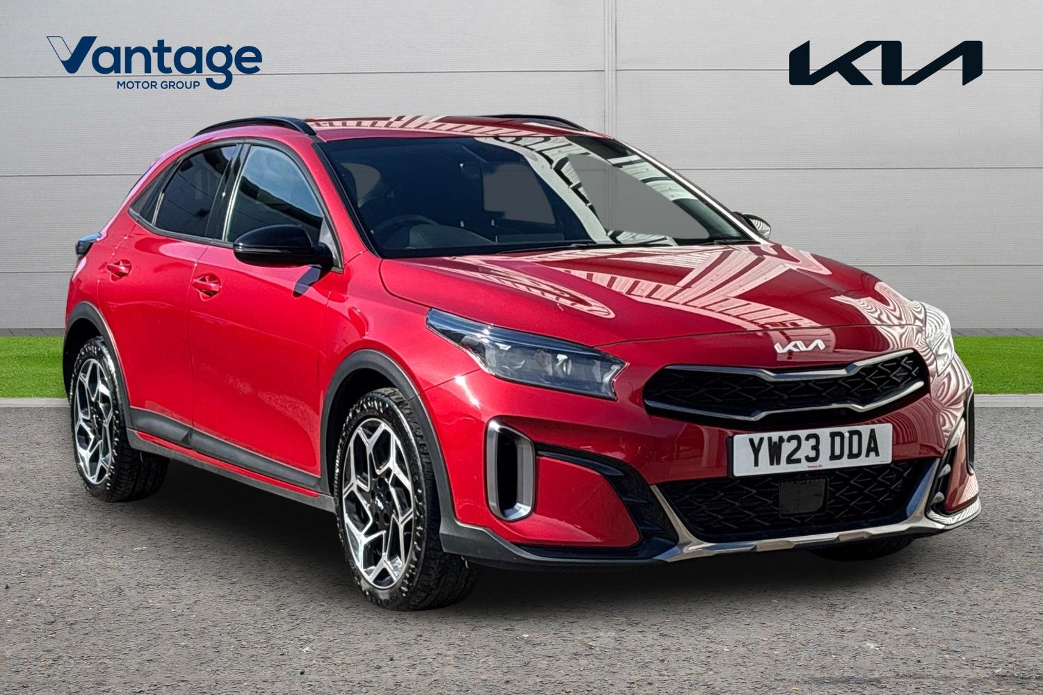Main listing image - Kia XCeed