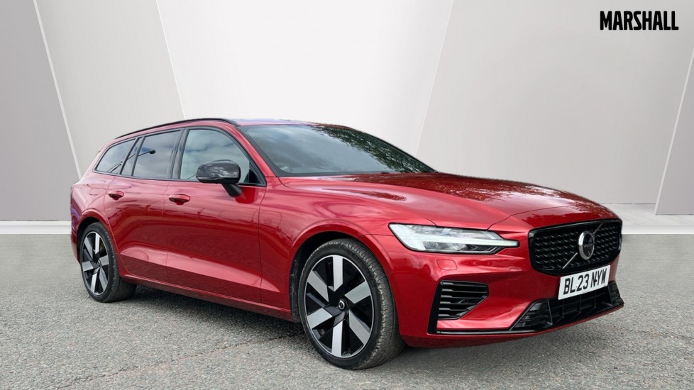Main listing image - Volvo V60