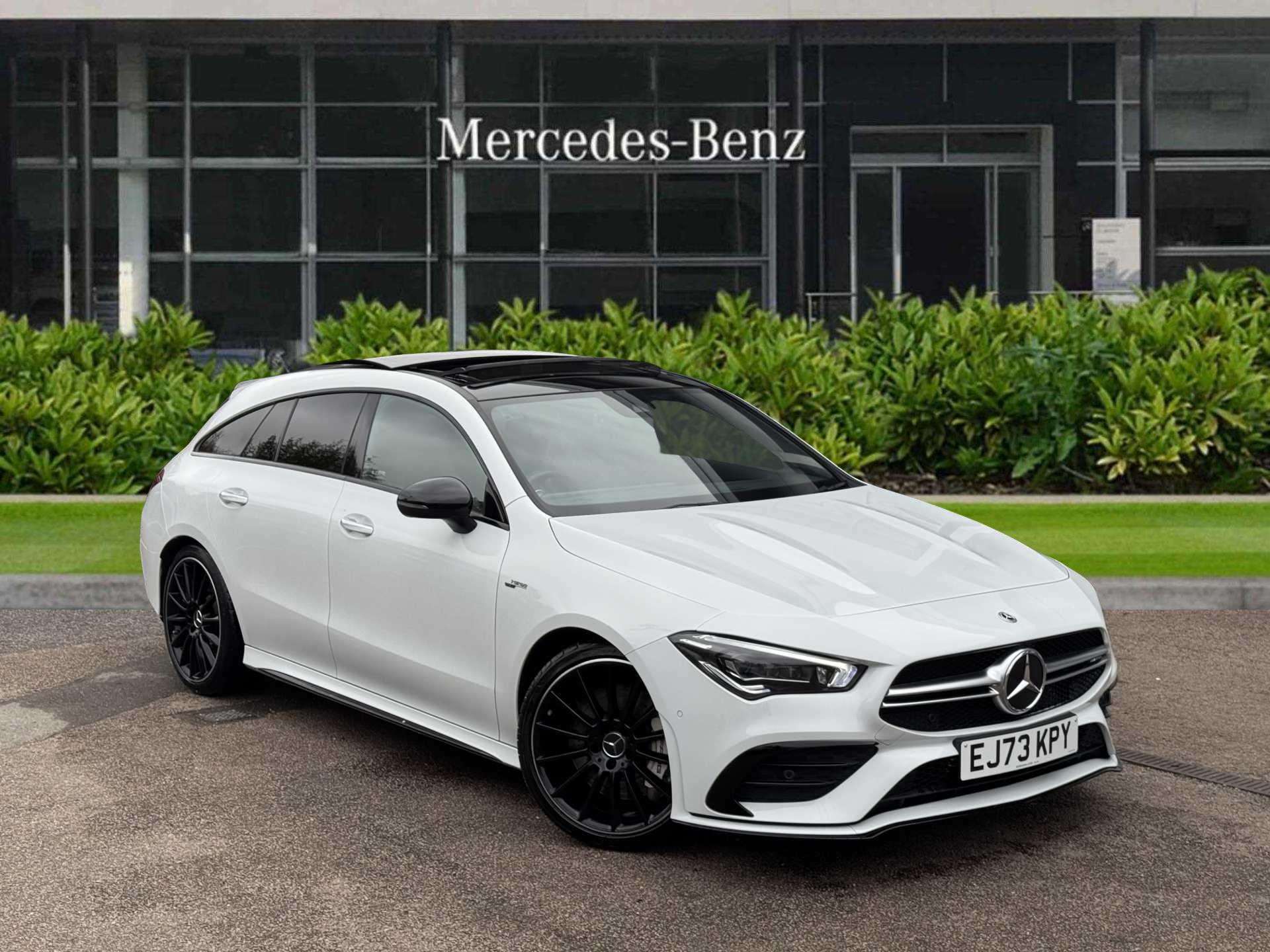 Main listing image - Mercedes-Benz CLA Shooting Brake