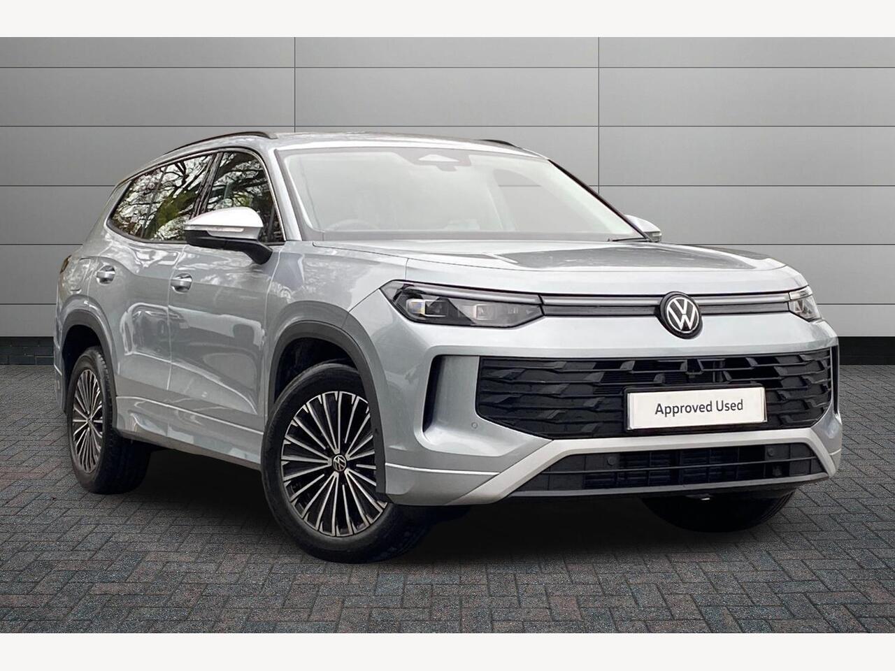 Main listing image - Volkswagen Tayron