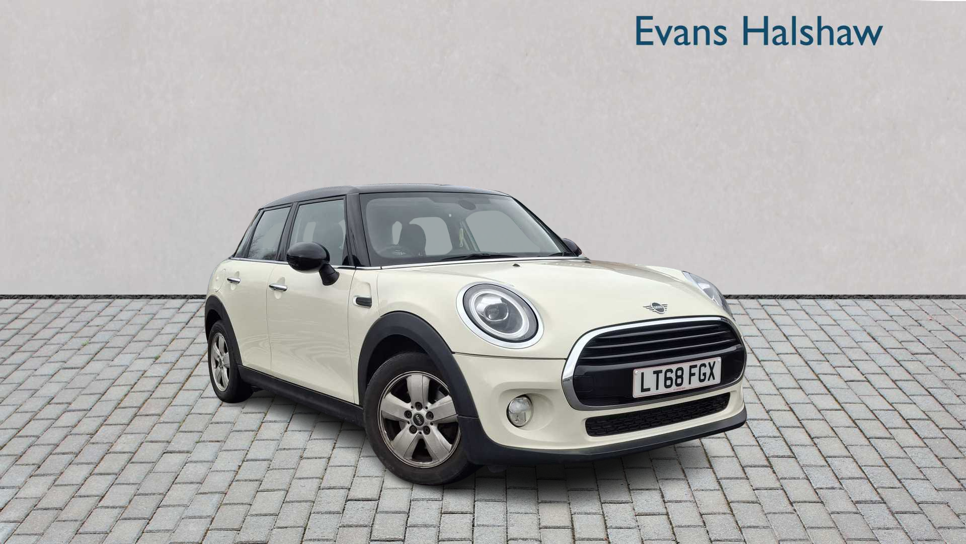 Main listing image - MINI Hatchback 5dr