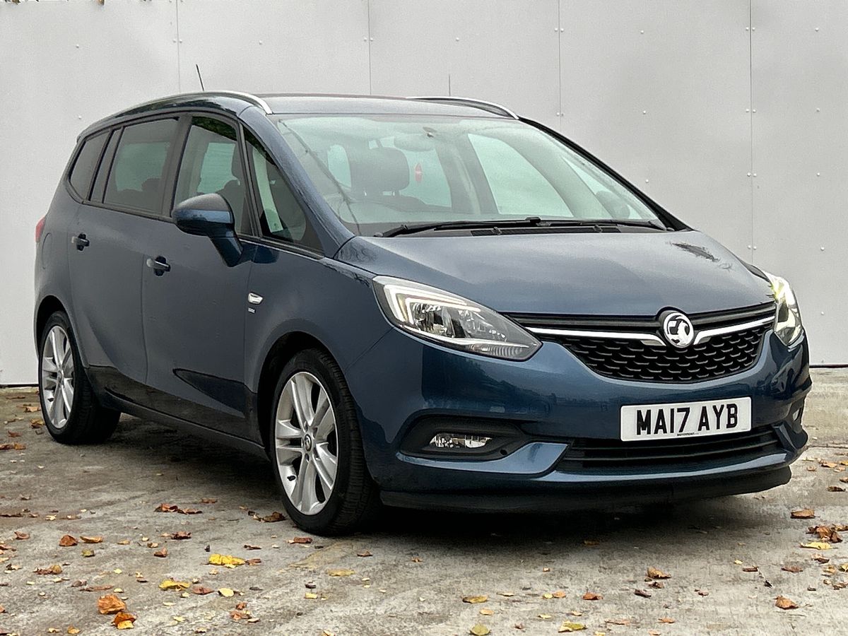 Main listing image - Vauxhall Zafira