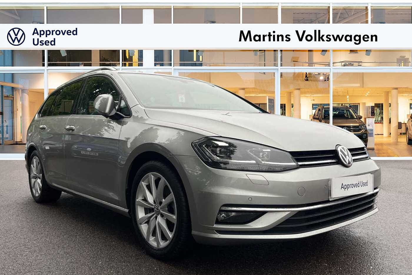 Main listing image - Volkswagen Golf Estate