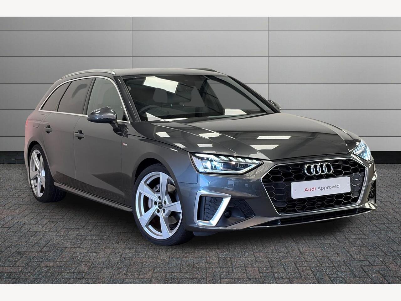 Main listing image - Audi A4