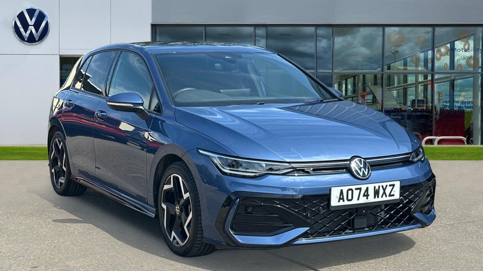 Main listing image - Volkswagen Golf