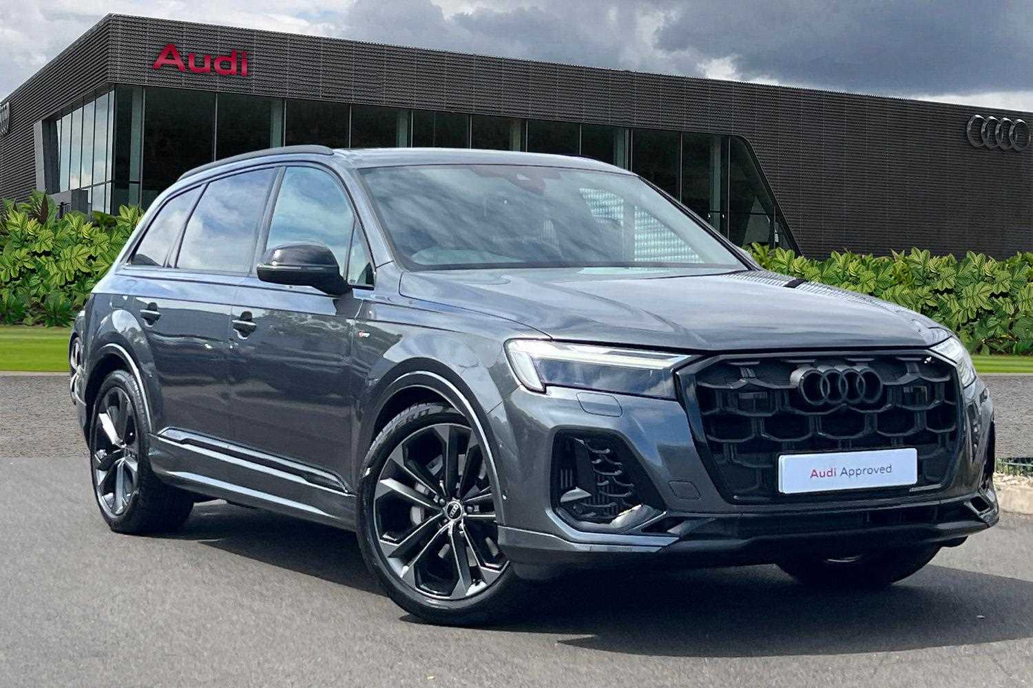 Main listing image - Audi Q7