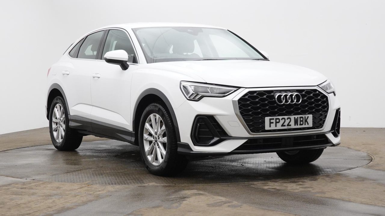Main listing image - Audi Q3