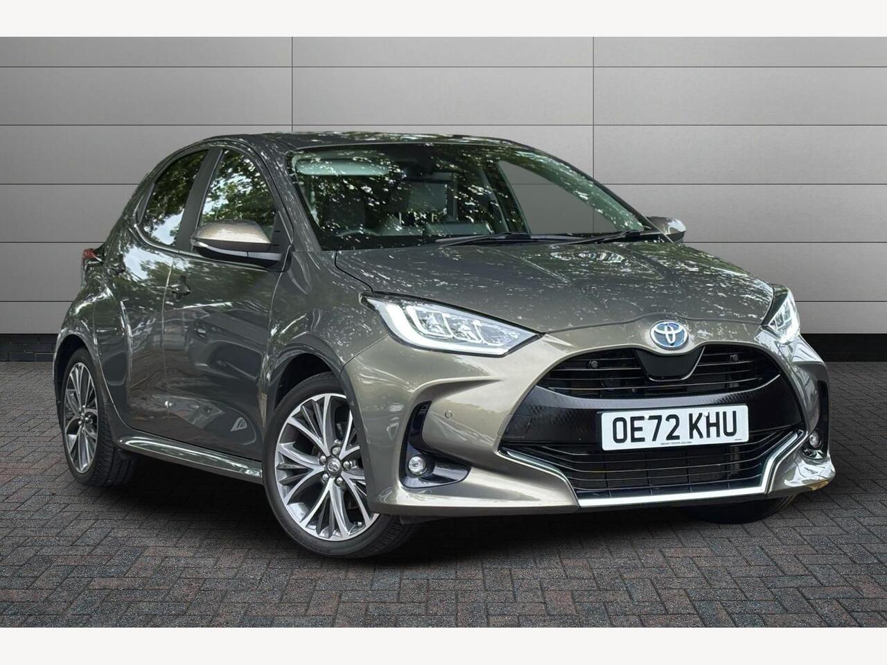 Main listing image - Toyota Yaris
