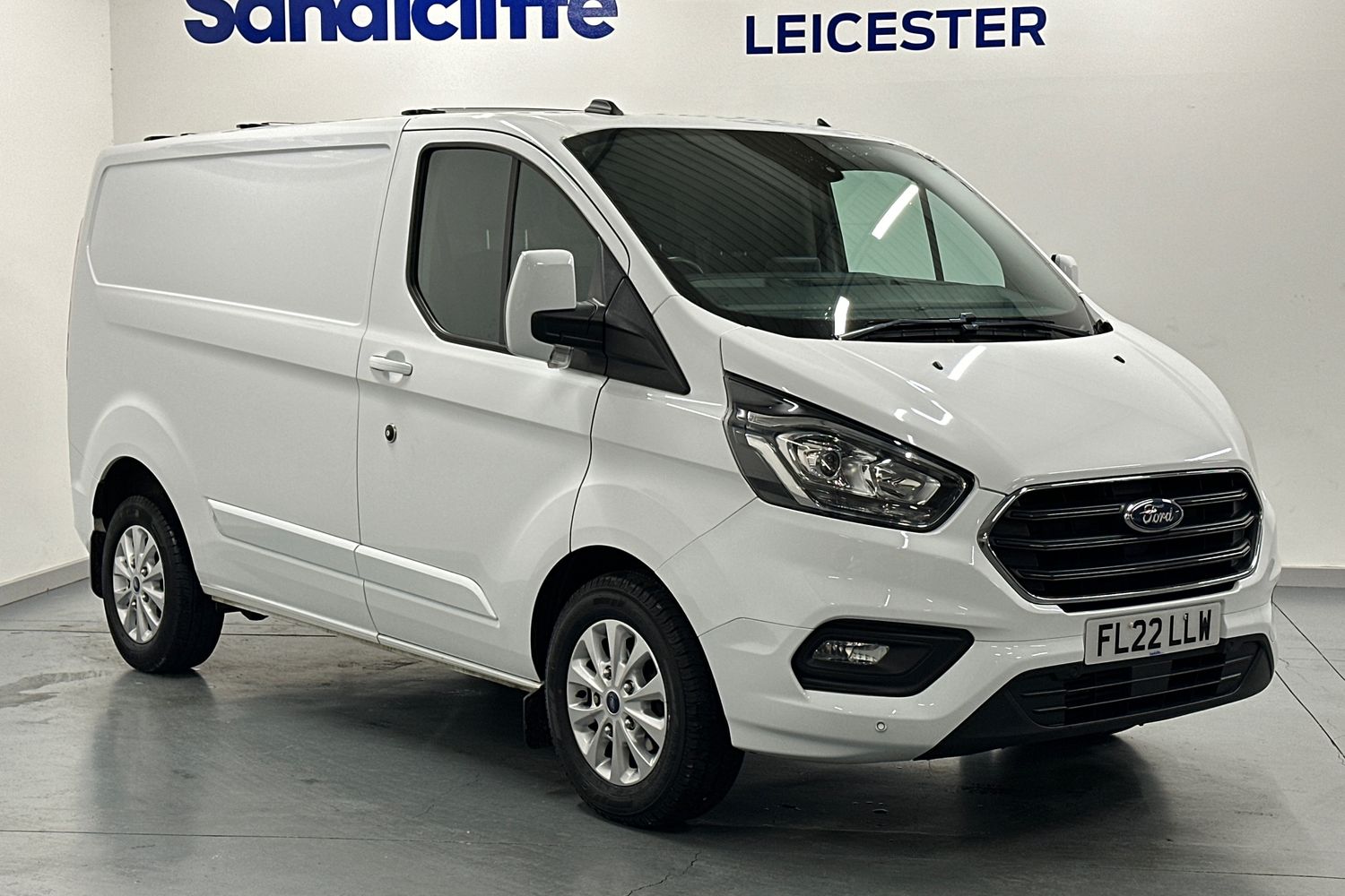 Main listing image - Ford Transit Custom