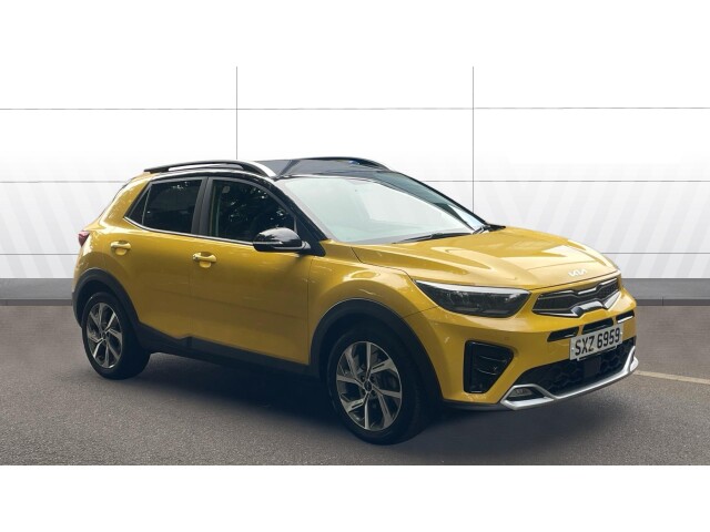 Main listing image - Kia Stonic