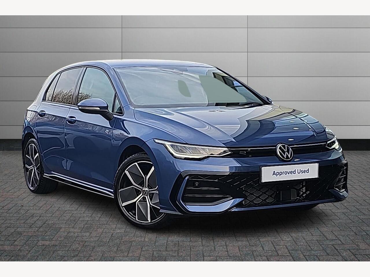 Main listing image - Volkswagen Golf