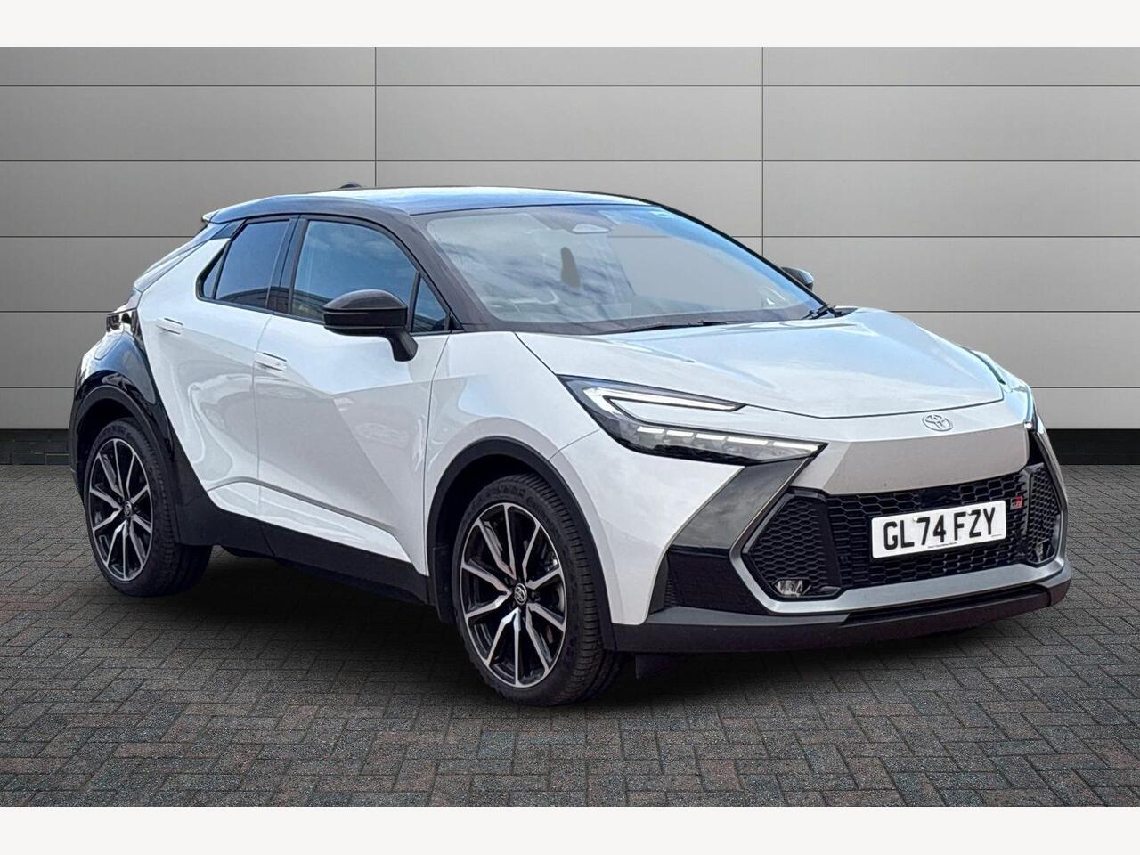 Main listing image - Toyota C-HR