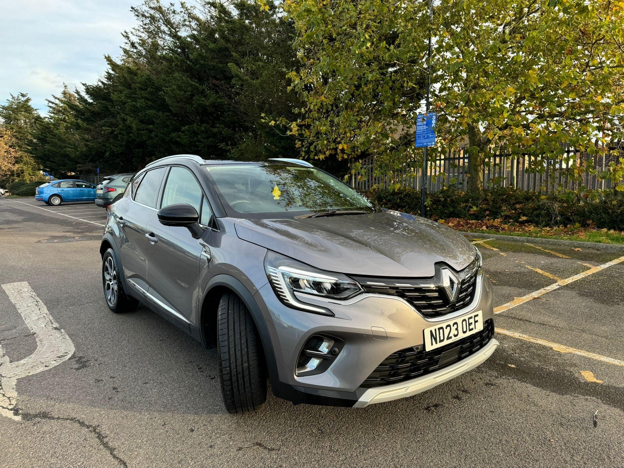 Main listing image - Renault Captur