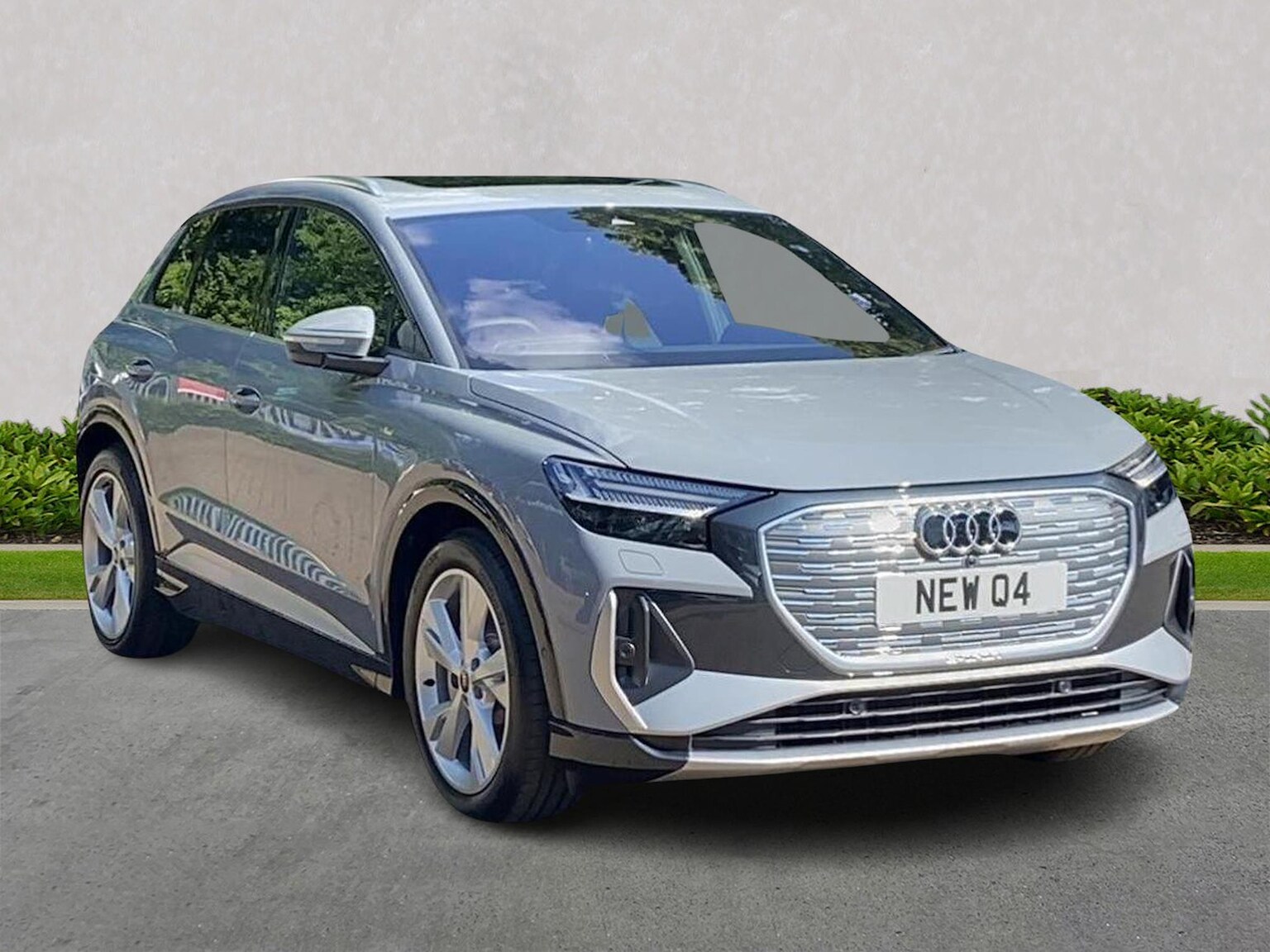 Main listing image - Audi Q4