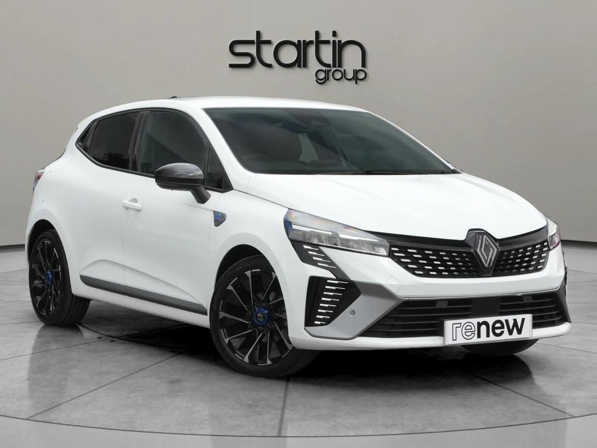 Main listing image - Renault Clio