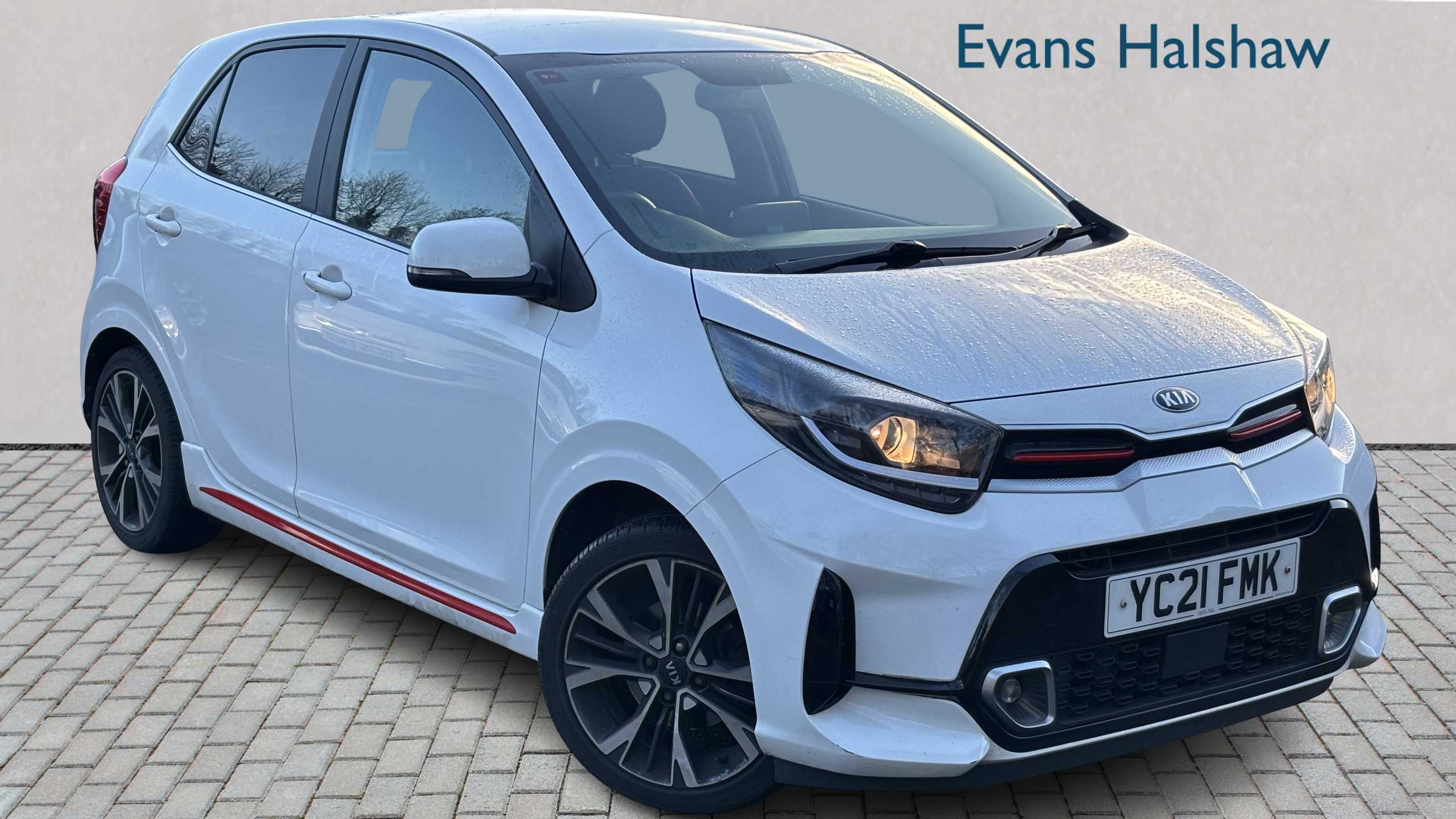 Main listing image - Kia Picanto