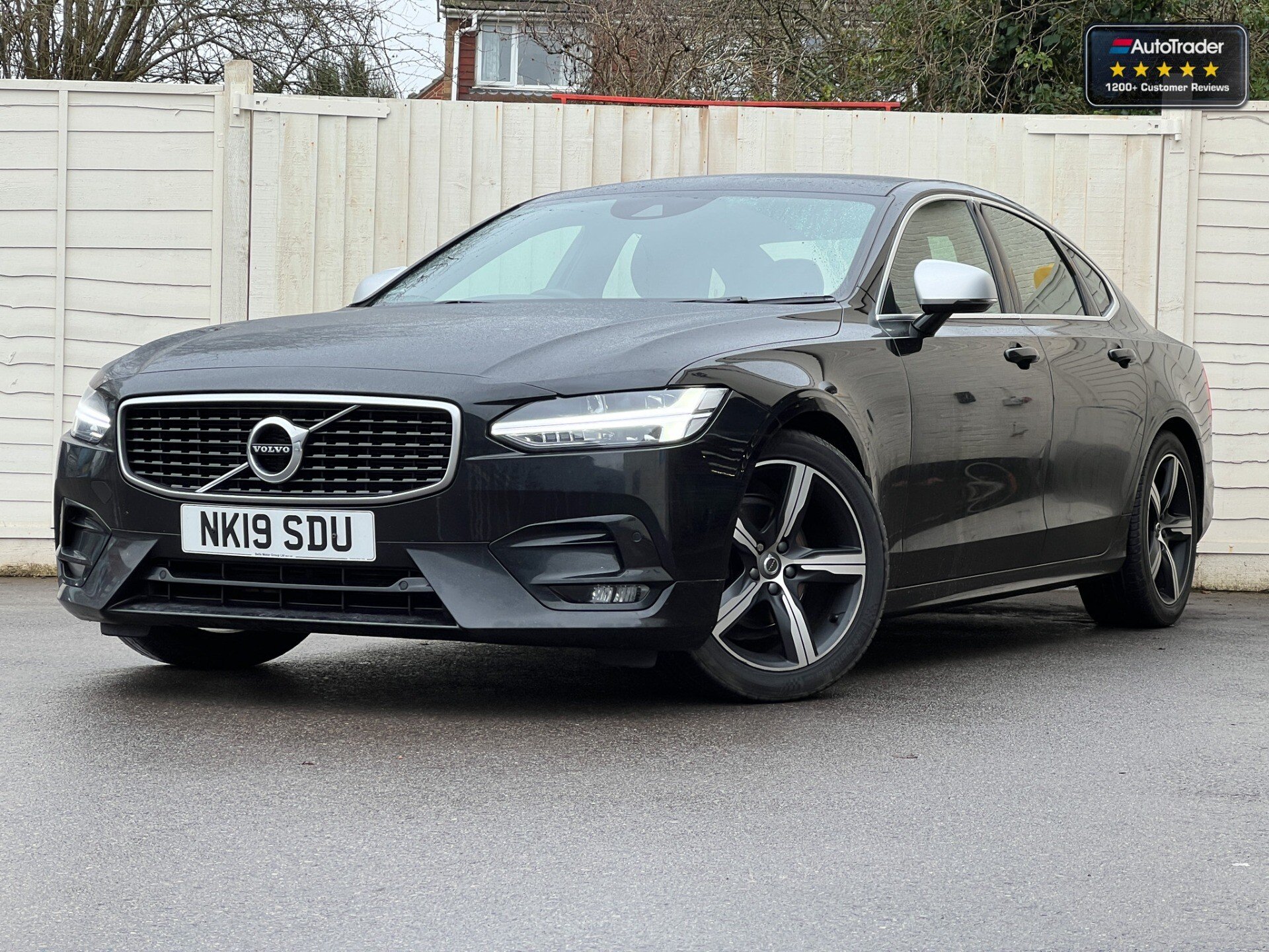 Main listing image - Volvo S90