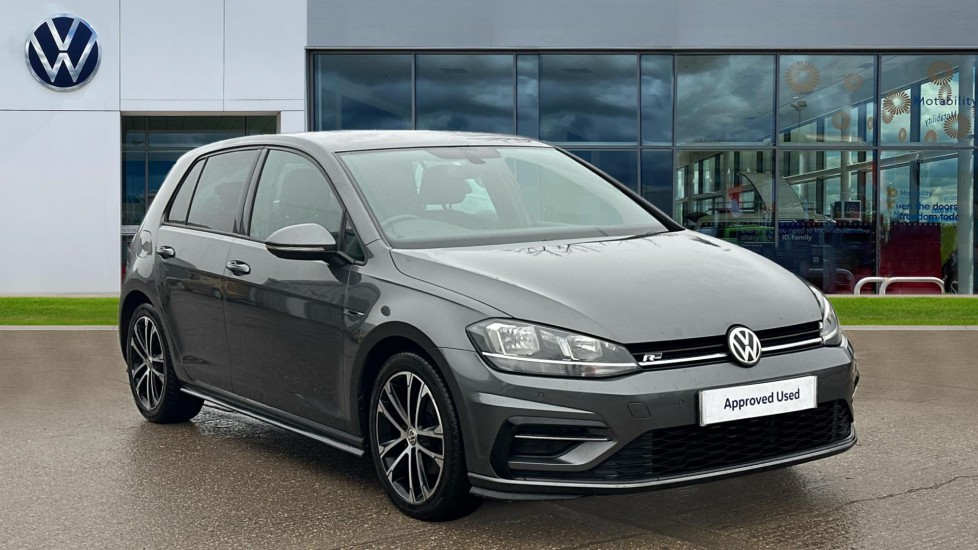 Main listing image - Volkswagen Golf