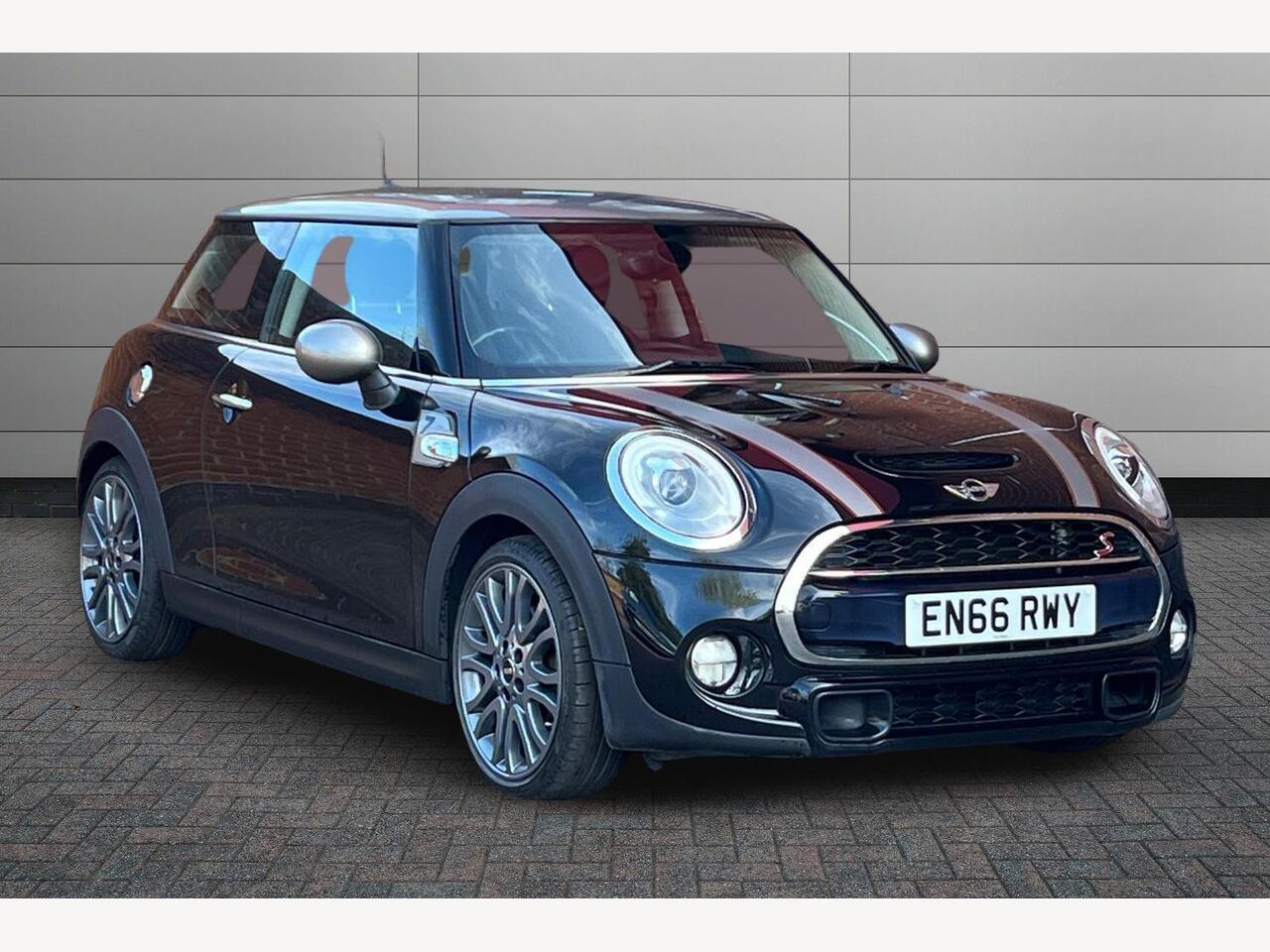 Main listing image - MINI Hatchback