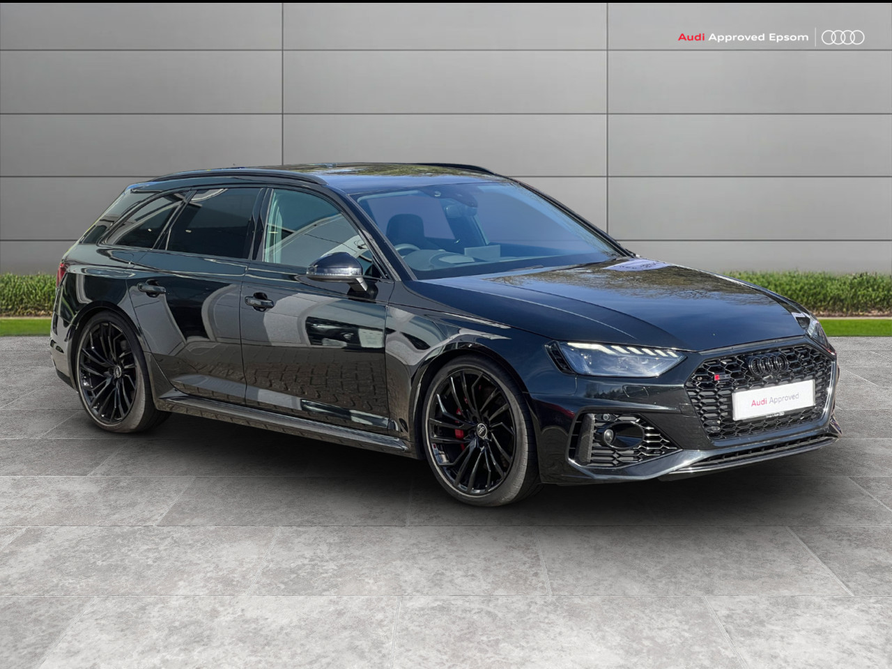 Main listing image - Audi RS4