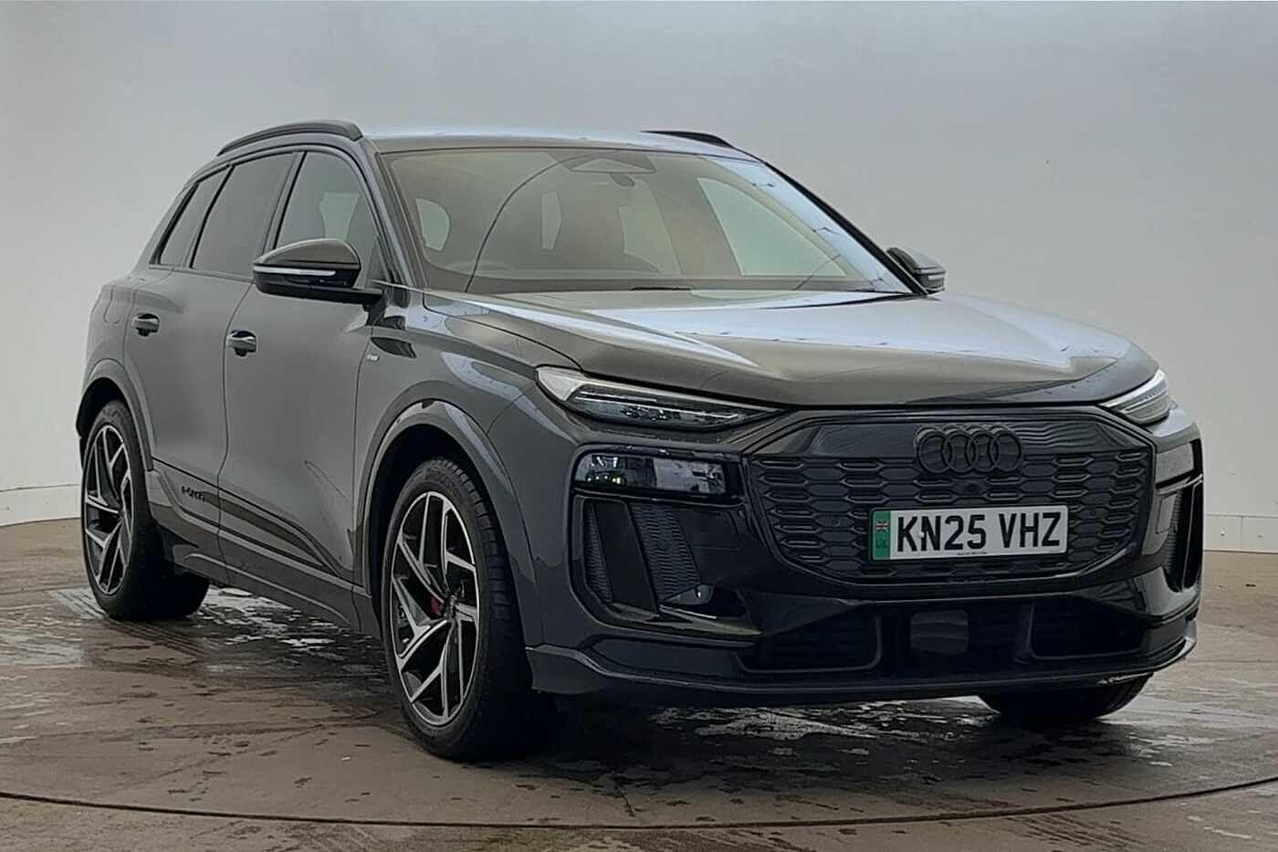 Main listing image - Audi Q6 e-tron