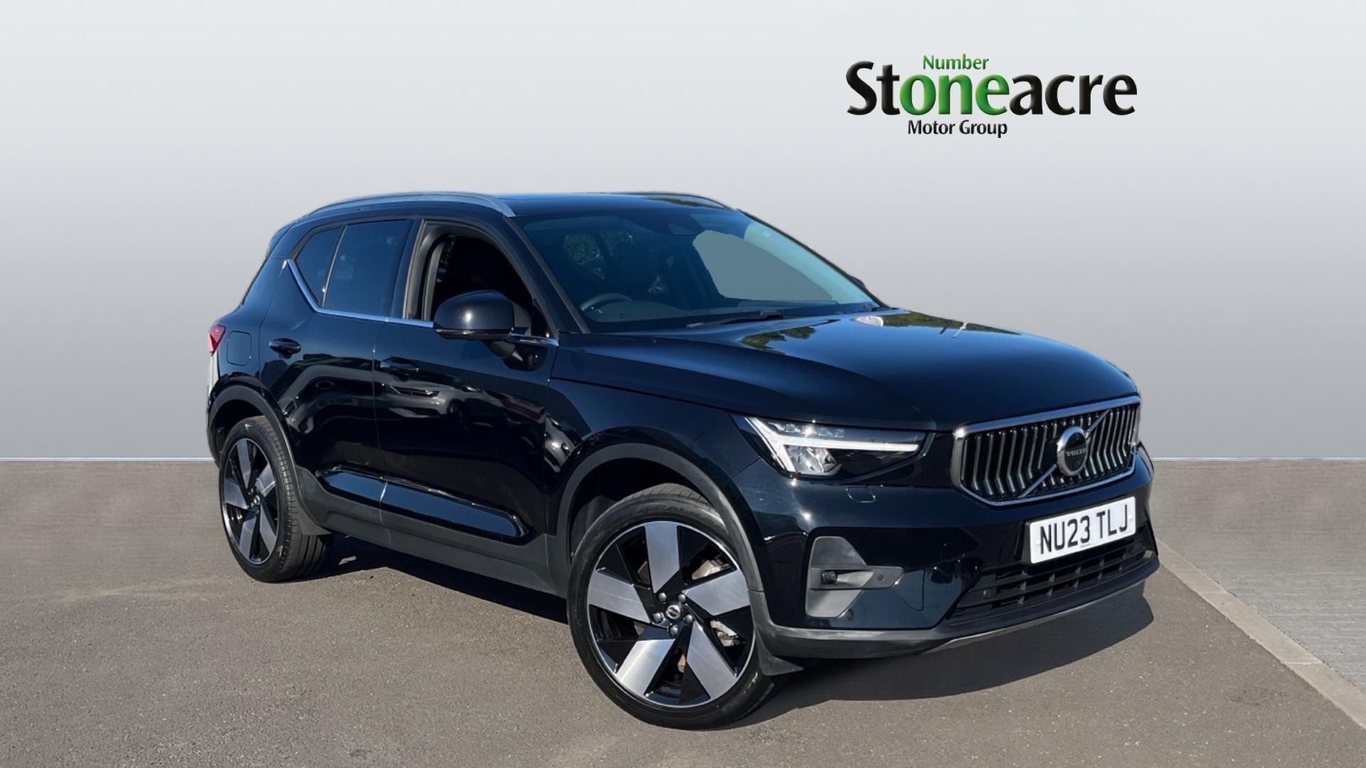Main listing image - Volvo XC40