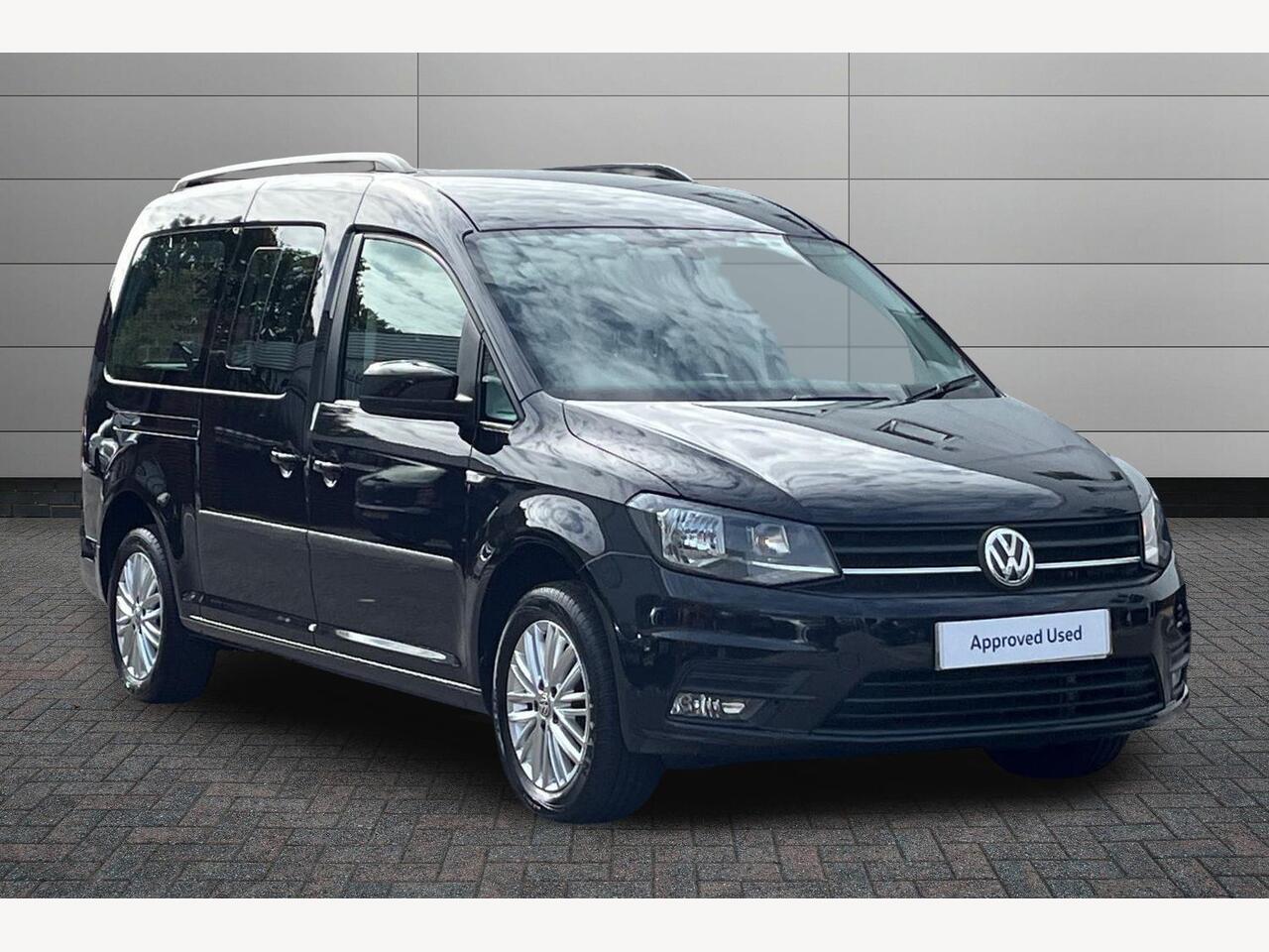 Main listing image - Volkswagen Caddy Maxi Life