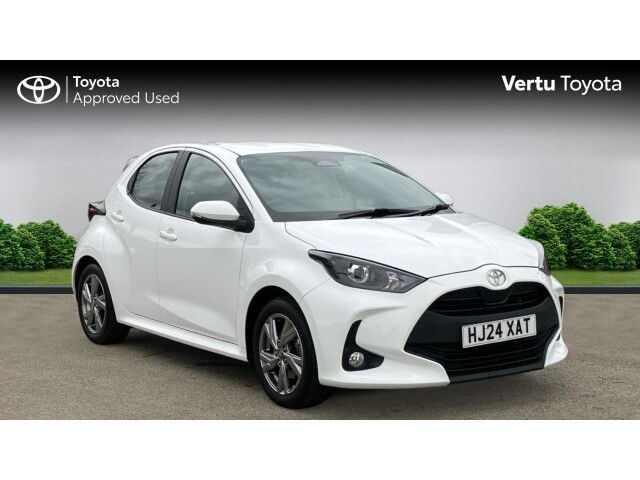 Main listing image - Toyota Yaris