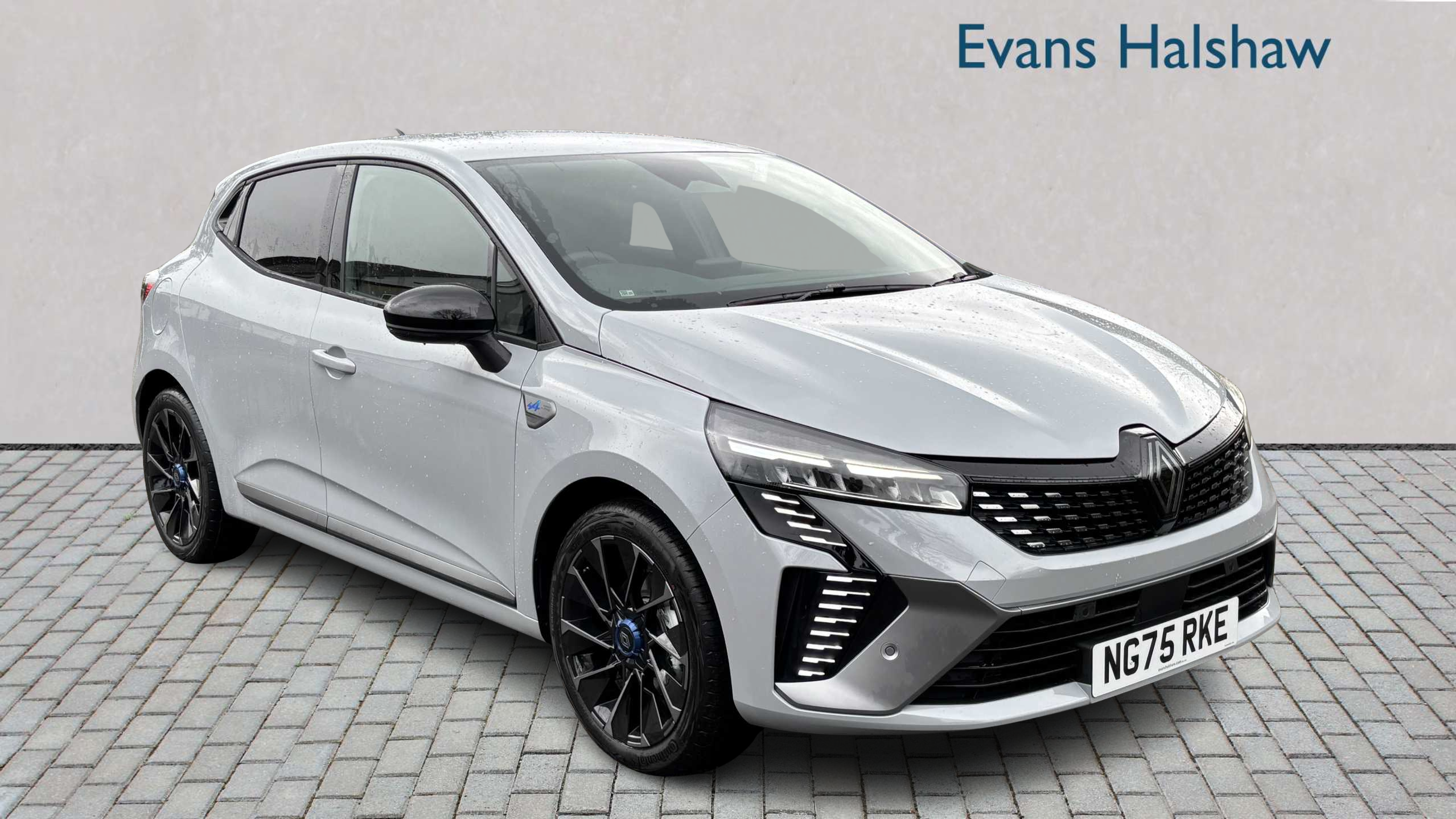 Main listing image - Renault Clio