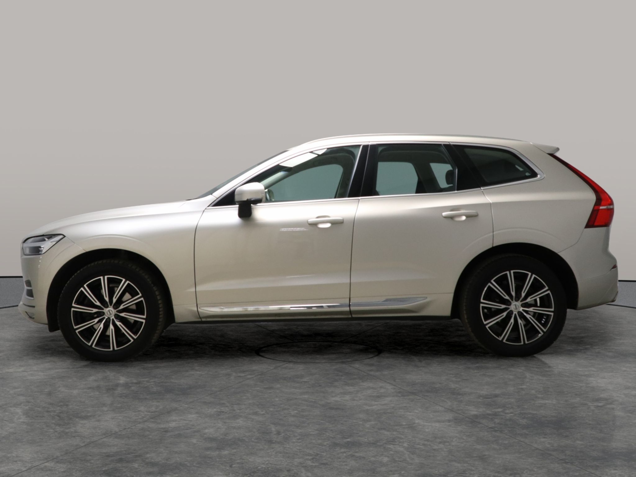 Main listing image - Volvo XC60