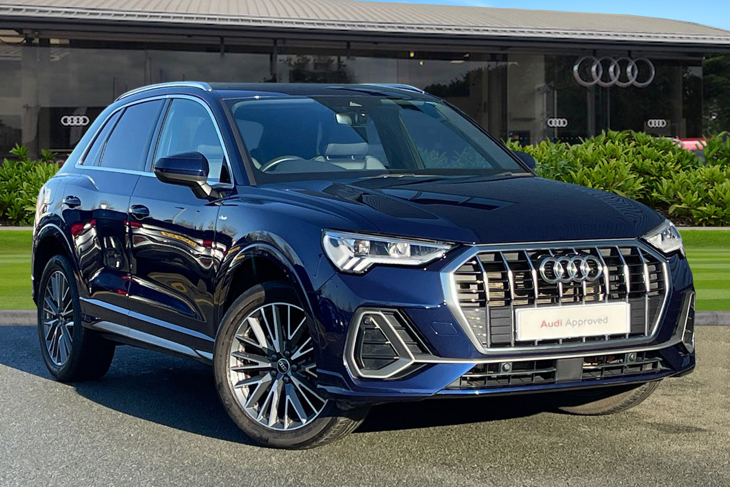 Main listing image - Audi Q3