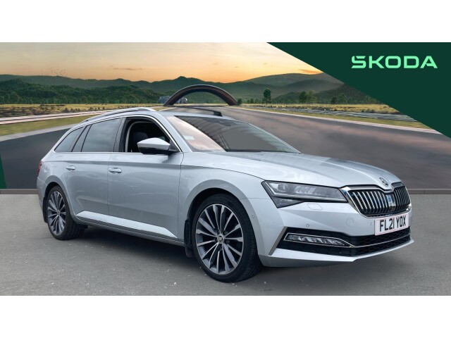 Main listing image - Skoda Superb Estate