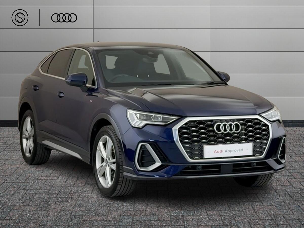 Main listing image - Audi Q3