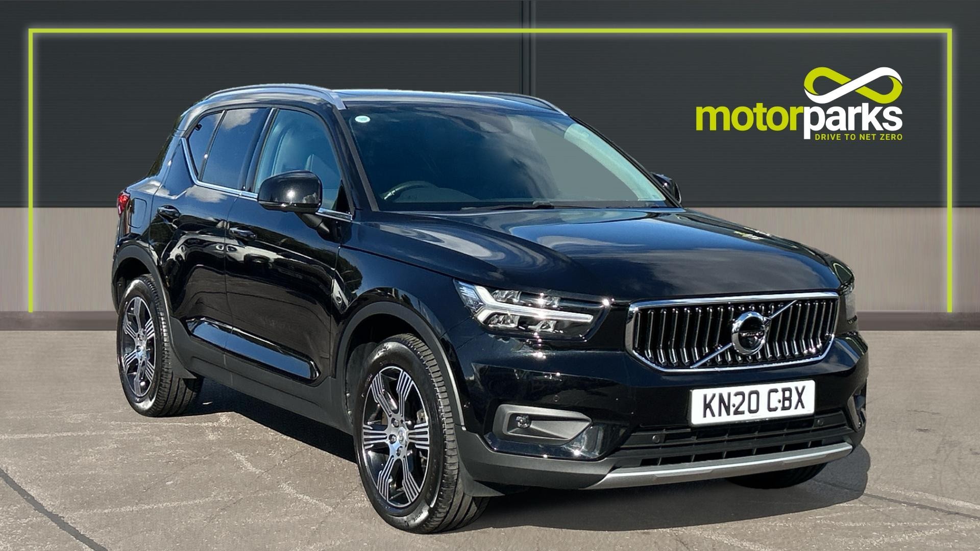 Main listing image - Volvo XC40