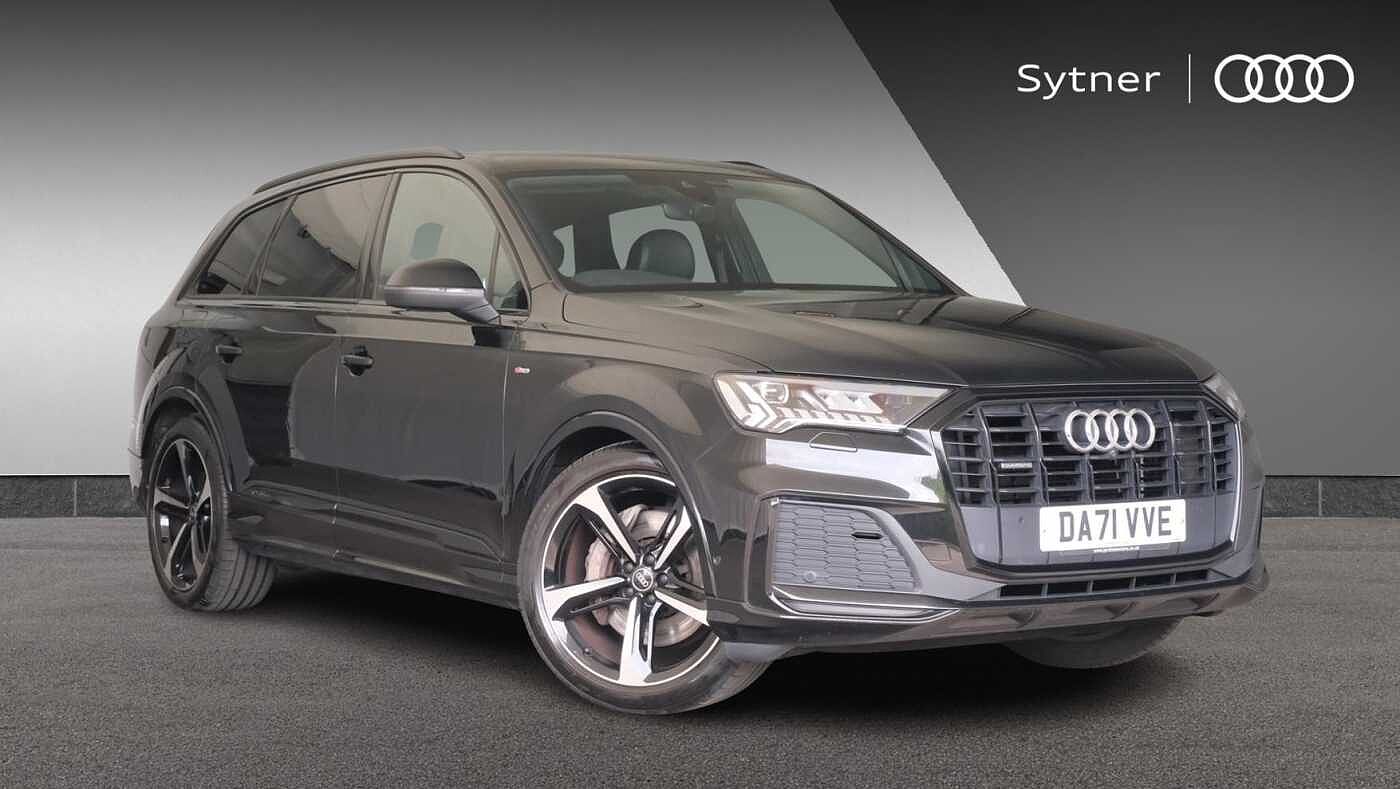 Main listing image - Audi Q7