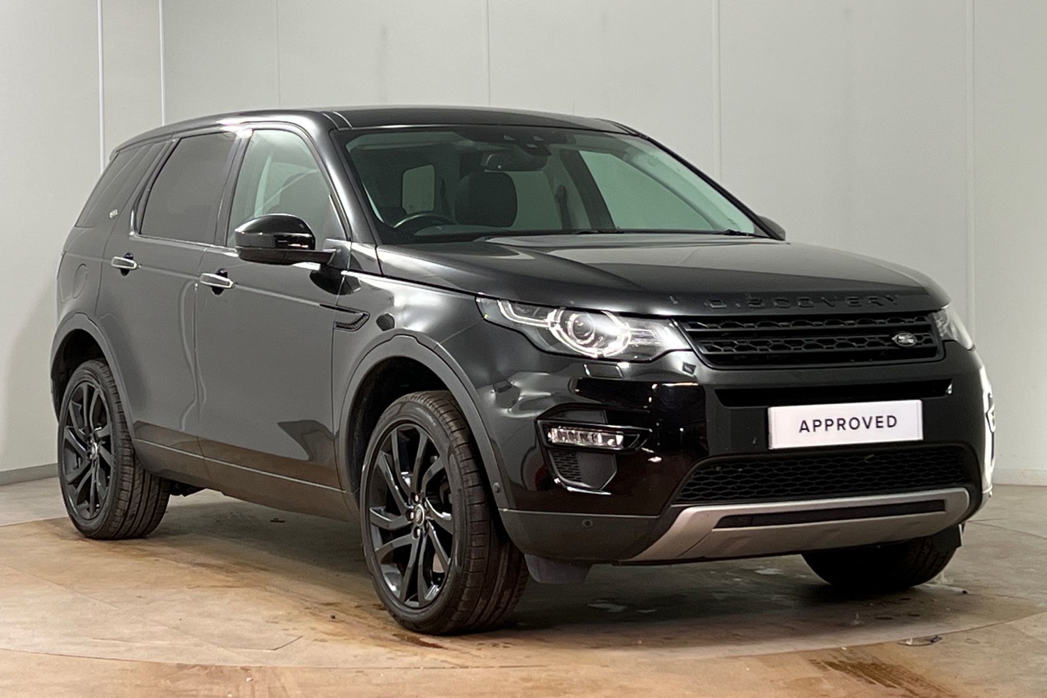 Main listing image - Land Rover Discovery Sport