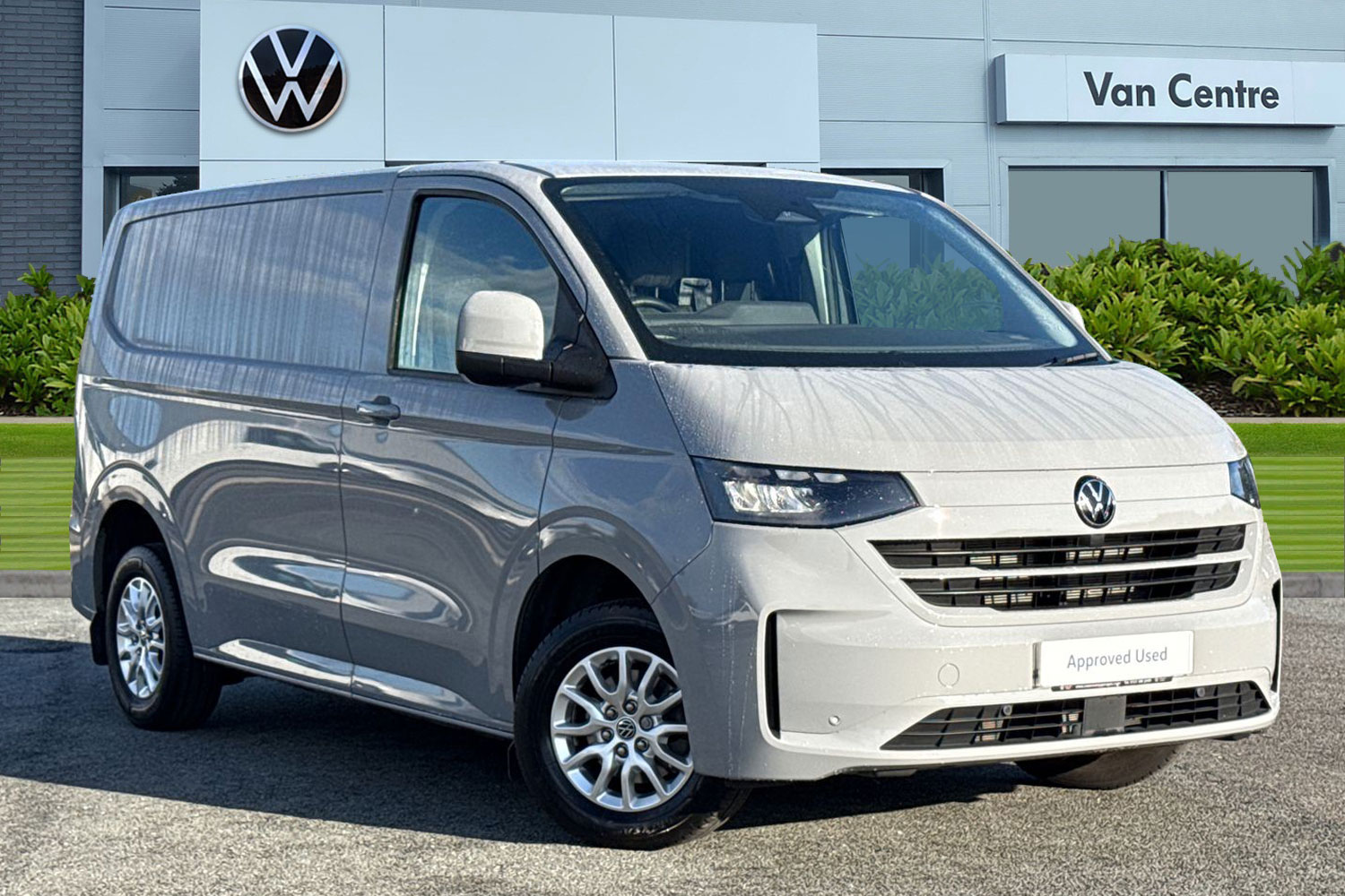 Main listing image - Volkswagen Transporter