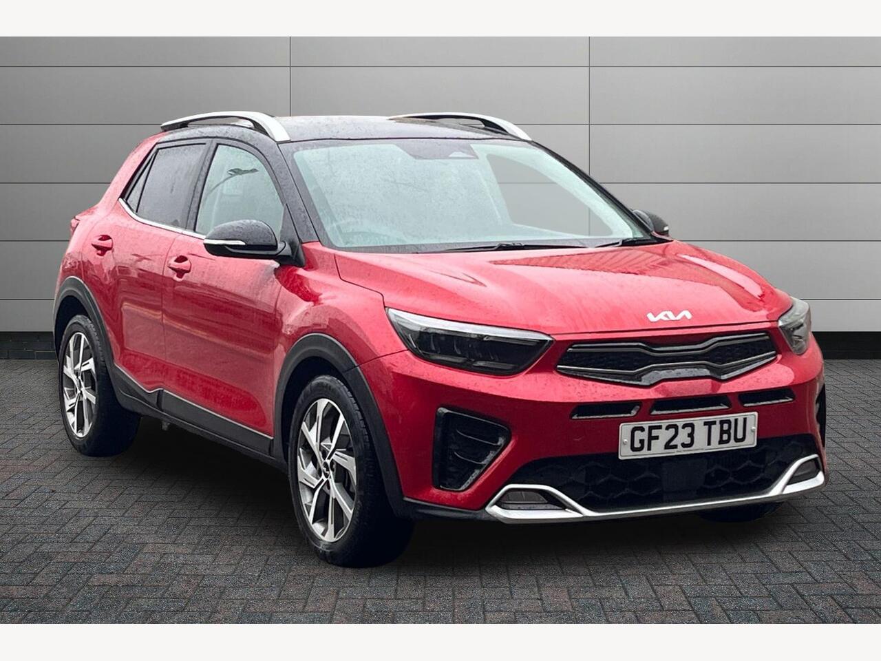 Main listing image - Kia Stonic